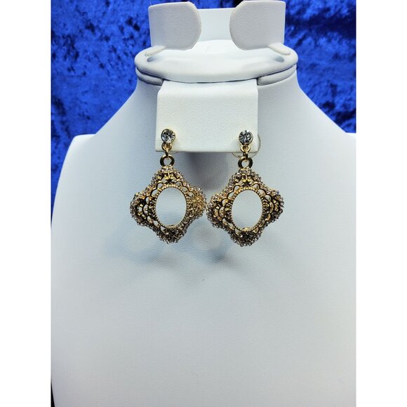 Vintage Signed PWC Goldtone and Clear Crystal Filigree Oval Picture Frame Dangle - Picture 4 of 7